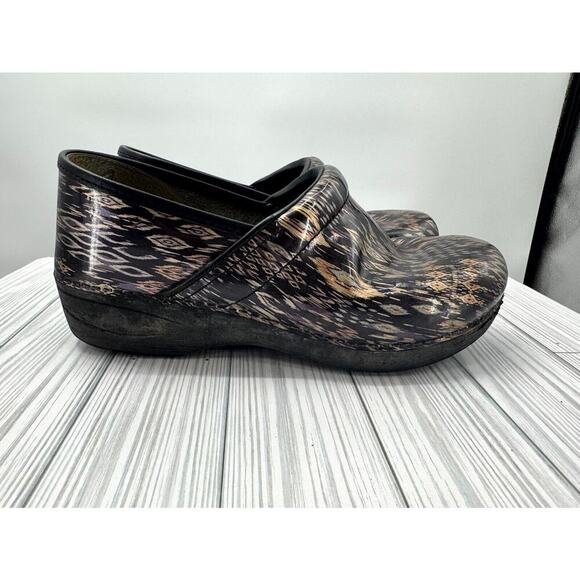 Dansko Xp 2.0 Women's US 11.5-12 Clogs Purple Brown Aztec Leather Slip-On Shoes - Picture 2 of 11